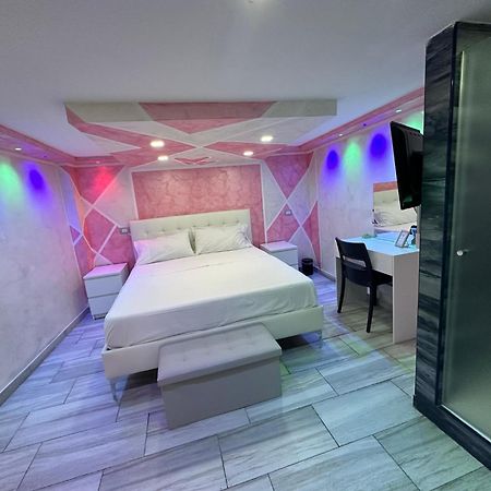 Hotel Clopat Vacanze2023 à Naples Extérieur photo