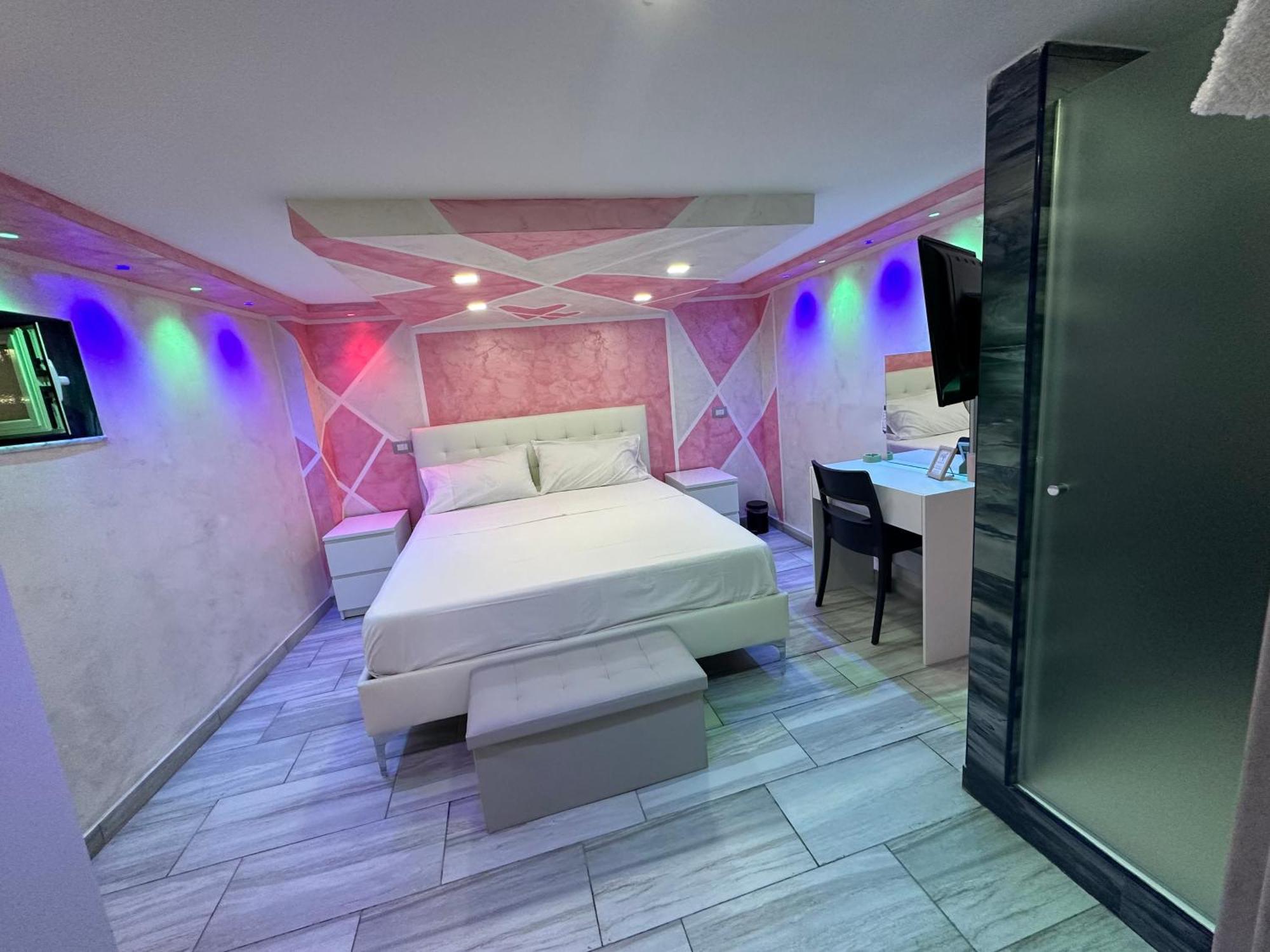 Hotel Clopat Vacanze2023 à Naples Extérieur photo