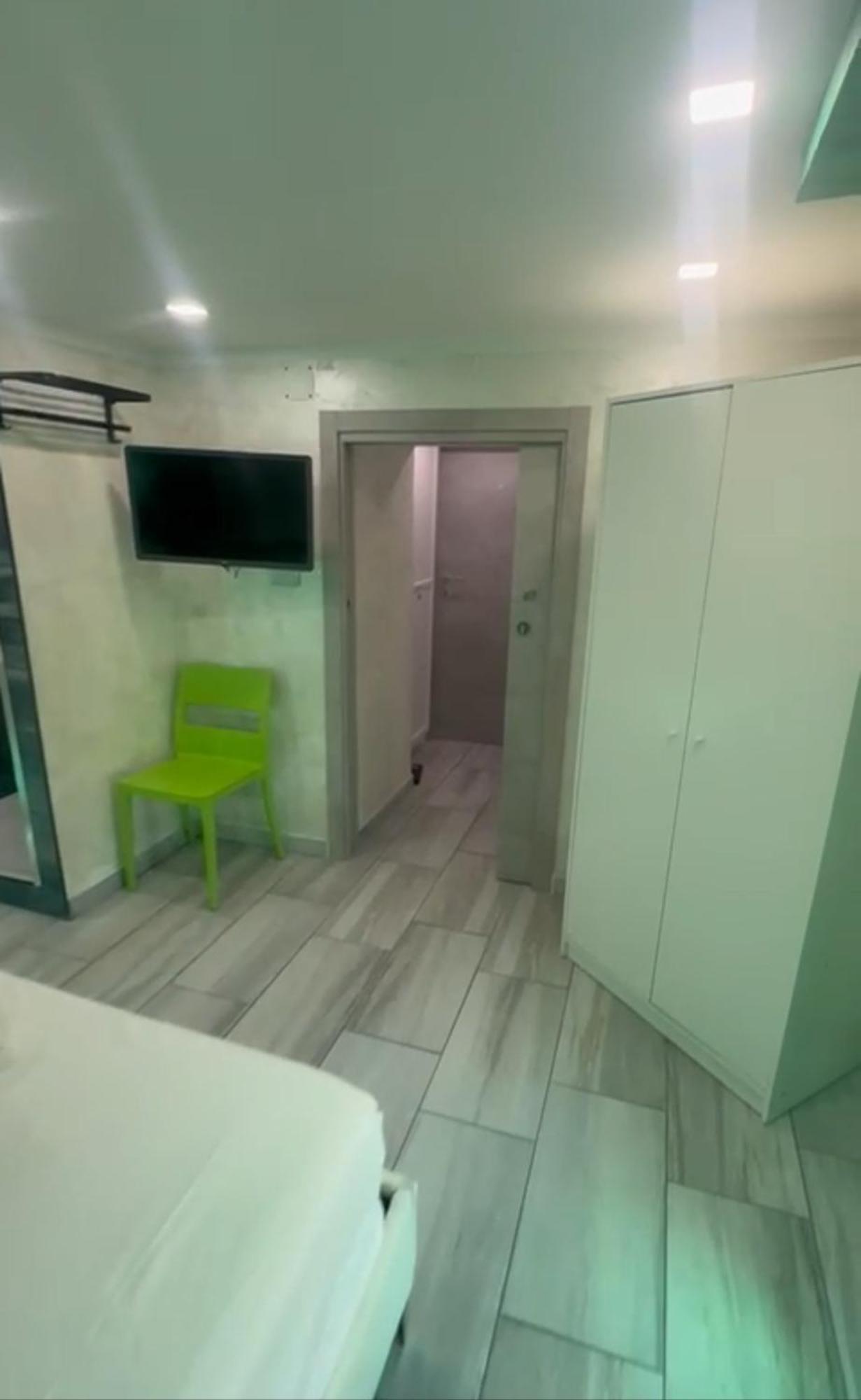 Hotel Clopat Vacanze2023 à Naples Extérieur photo